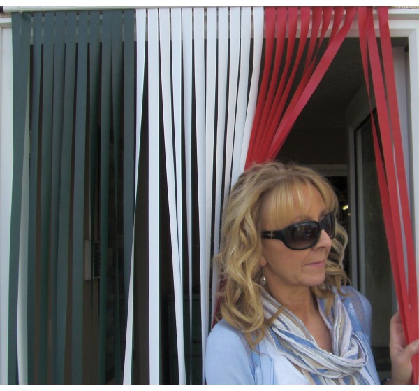 Heavy Duty Caravan / RV Blind in Italy (Italian Flag)